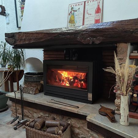 Mas Peu Del Causse Bed and Breakfast Thuir Buitenkant foto